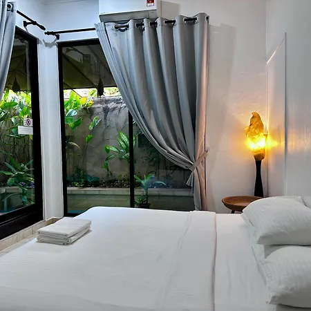 Ardour Lodge 